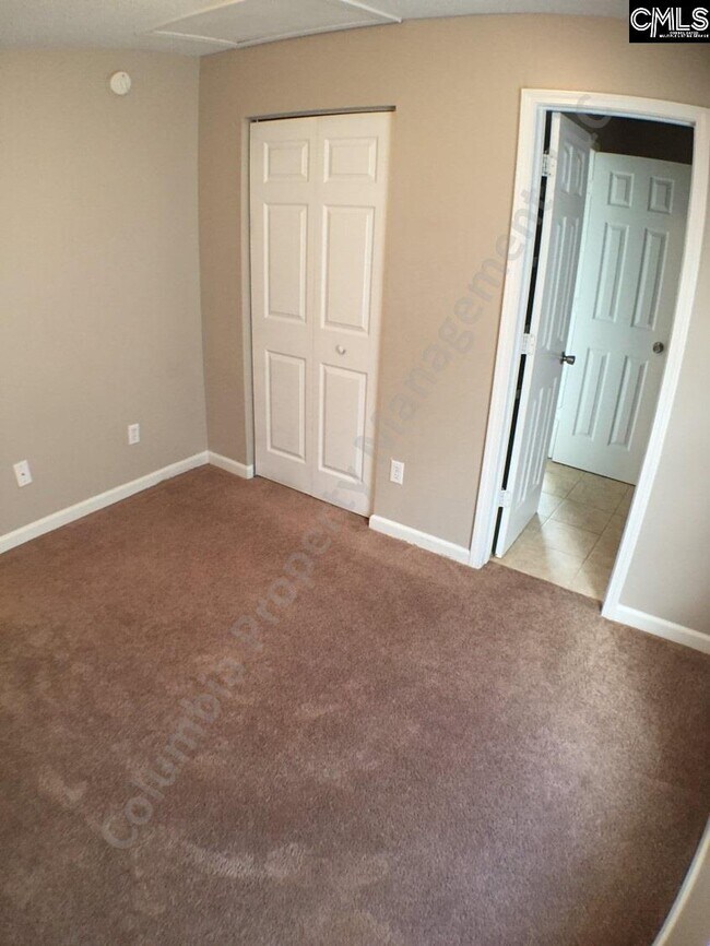 Building Photo - 541 Summit Terrace Ct