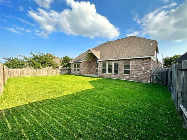 Building Photo - 14715 Golden Hawk Trial