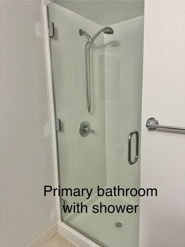 Building Photo - Pacifica Honolulu, 2 bdrm, 2 bath, 2 covered parking, just below the Penthouse