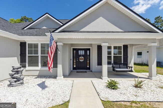 Building Photo - 166 Verano St