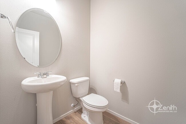 Building Photo - 2608 S White Salmon Dr