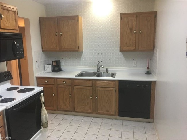 Building Photo - 2821 Mull Ave