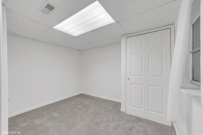 Building Photo - 854 Cambridge Pl