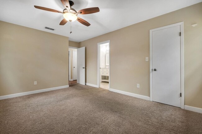 Building Photo - 5831 Split Oak Ln