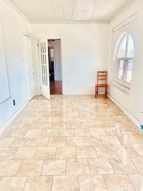 Building Photo - 1602 Henninger St