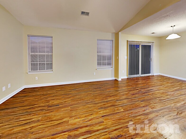 Building Photo - 162 Cogburn Rd