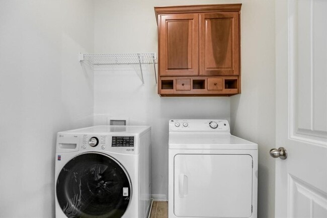 Building Photo - 11400 W Parmer Ln