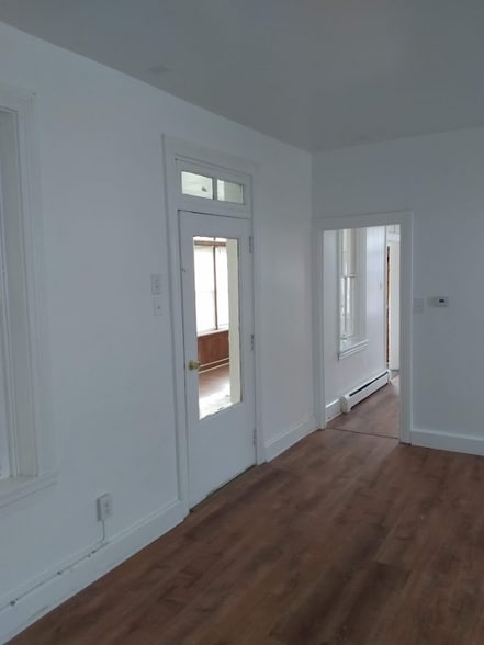 Building Photo - 202 W Keller St