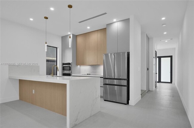 Building Photo - 5116 NW 3rd Ave