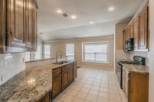 Building Photo - 6141 Bowfin Dr