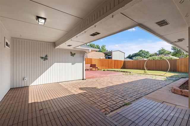 Building Photo - 1600 Fairwind Ct