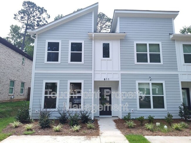Primary Photo - 811 Justice Ave