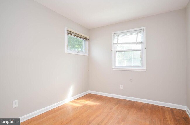 Building Photo - 3814 Archer Pl