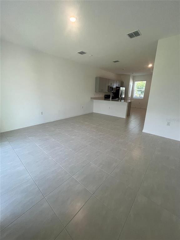 Building Photo - 2898 Skyline Lp