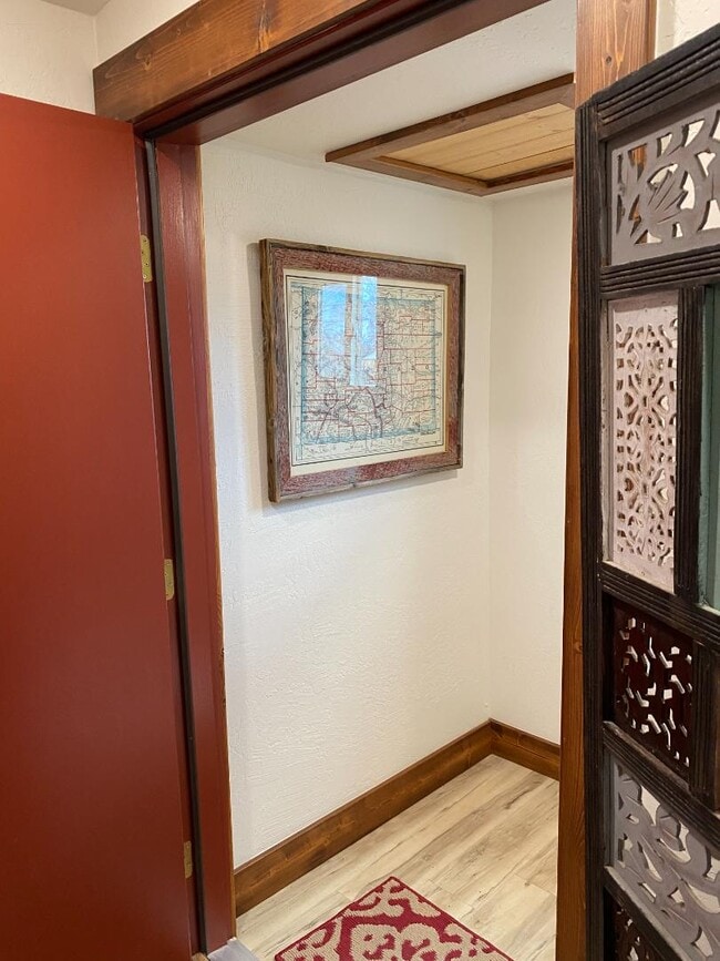 Building Photo - 444 E Montezuma Ave