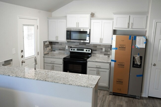 Building Photo - 201 Appalachian Trl