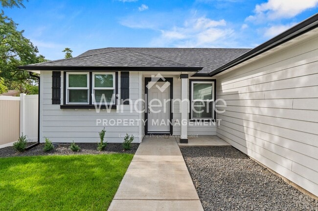 Building Photo - Welcome to the Spokane Valley
