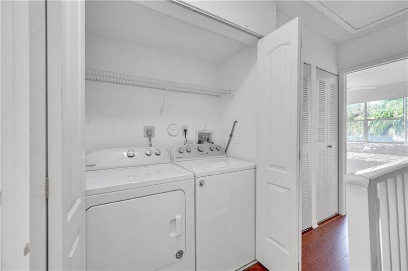 Building Photo - 2683 NE 15th St