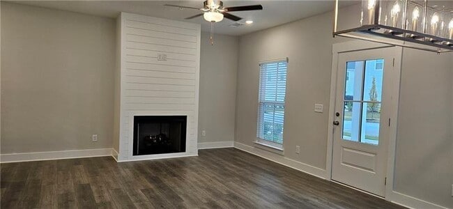 Building Photo - 1727 Prospect Wy