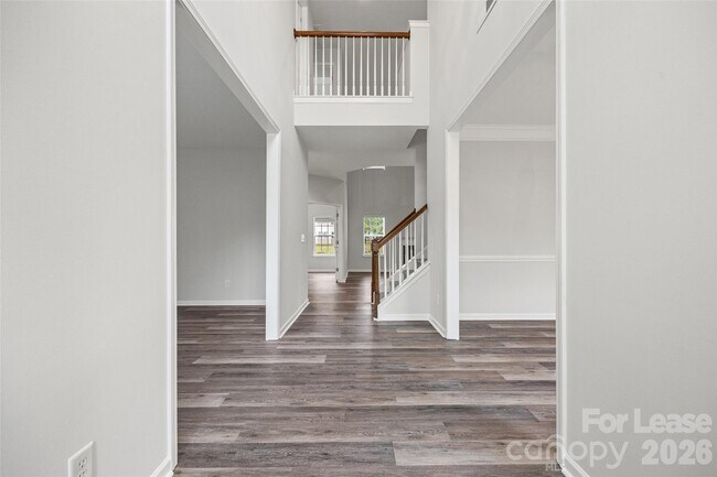 Building Photo - 2704 Piersland Drive