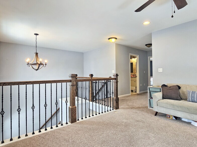 Building Photo - 634 Brentwood Dr