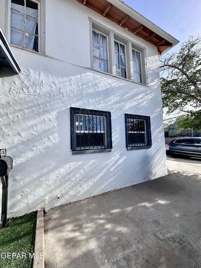Building Photo - 4808 N Stevens St