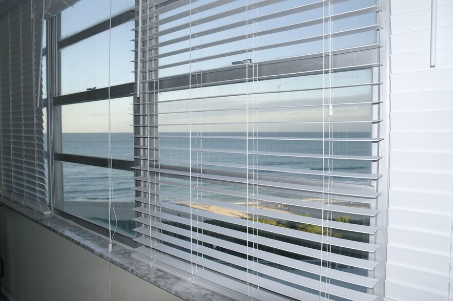 Building Photo - 7135 Collins Ave