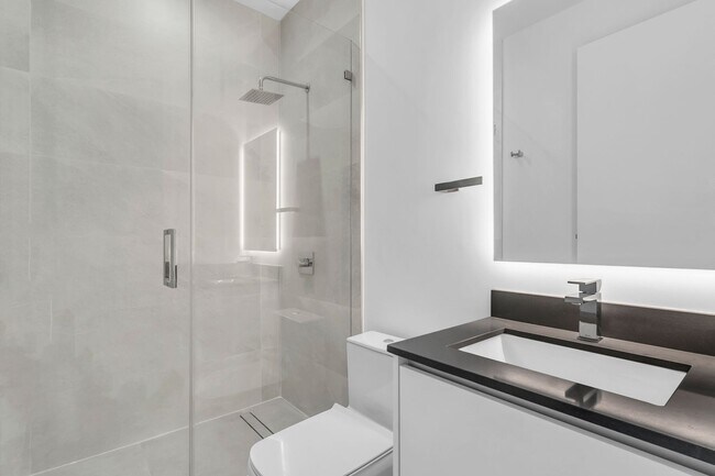 Building Photo - This beautiful new townhome  or rentoffers...