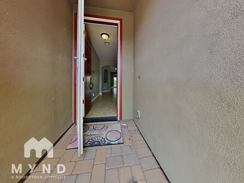 Building Photo - 264 E Mead Dr