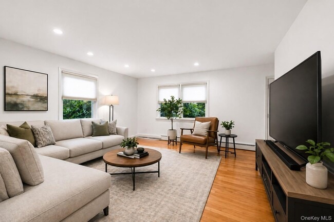 Building Photo - 398 Cherry St