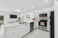 Building Photo - 355 NW 30th Ave