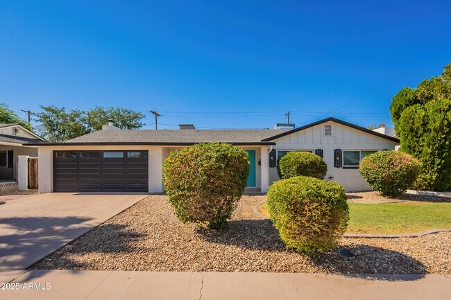 Primary Photo - 6808 E Loma Land Dr