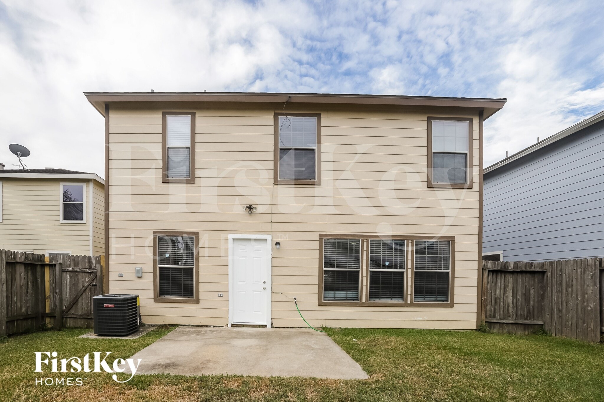 Building Photo - 11210 Flying Geese Ln