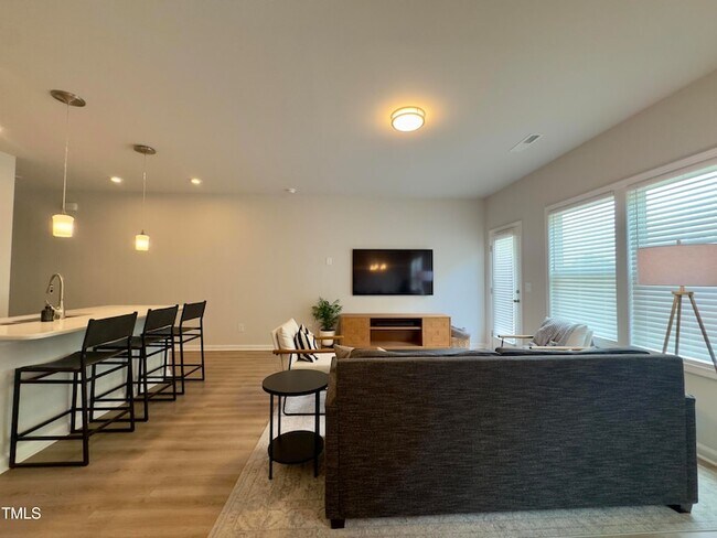 Building Photo - 276 Shingle Oak Rd