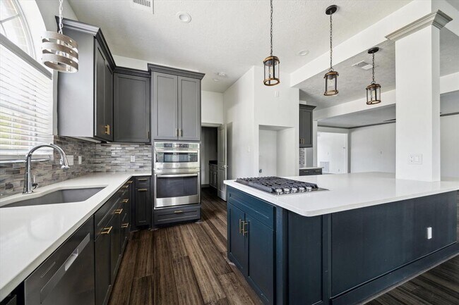 Building Photo - 18715 Big Cypress Dr