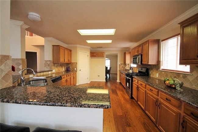 Building Photo - 8508 Forest Heights Ln