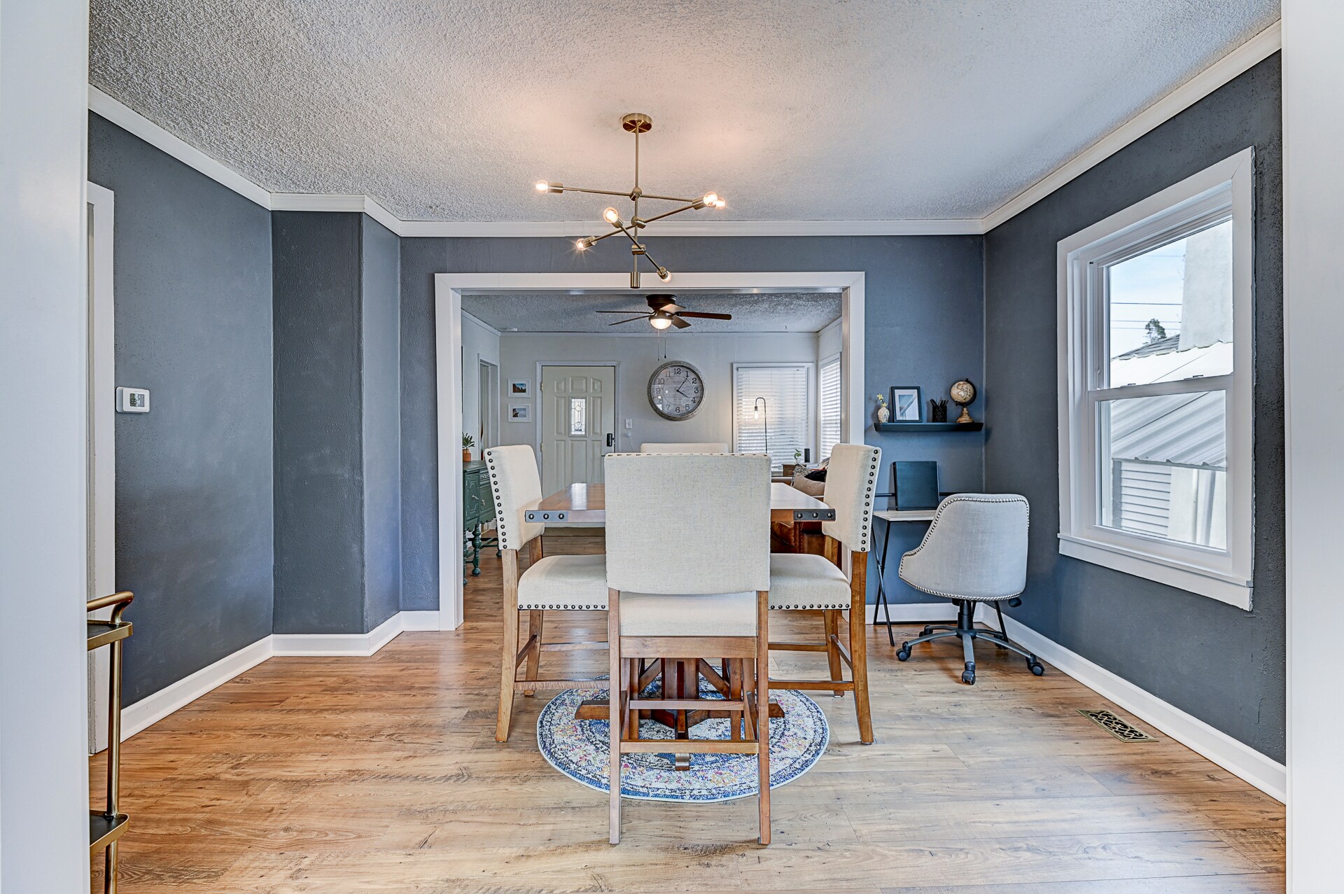 dining area - 523 E Cache La Poudre St