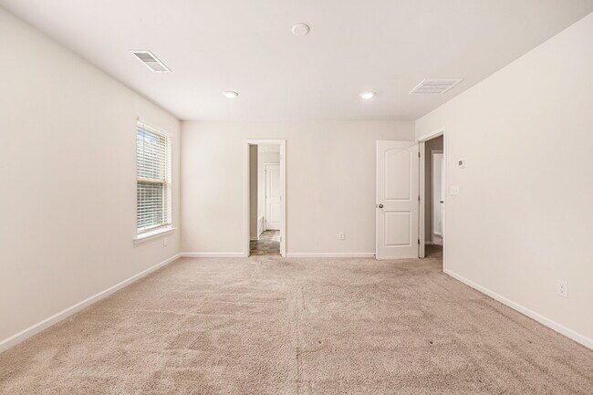 Building Photo - Spacious 4-Bedroom Gem with 2.5 Baths –2216 Sussex Road in York, SC with Clover Schools! Monthly ...