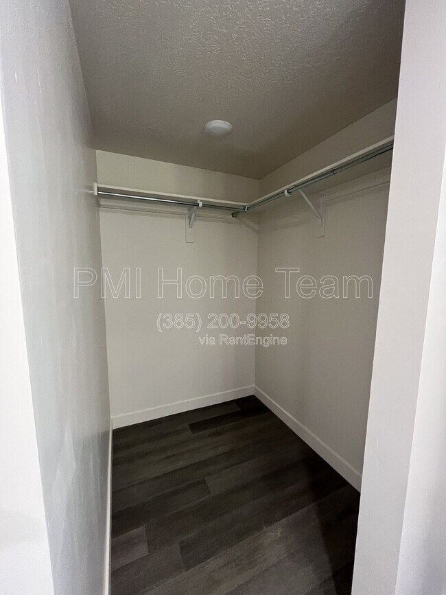 Building Photo - 155 9th St