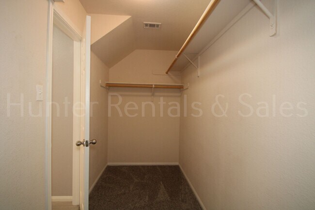Building Photo - 6712 Taree Loop