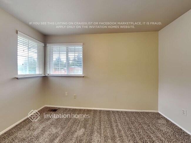 Building Photo - 5716 204th St Ct E