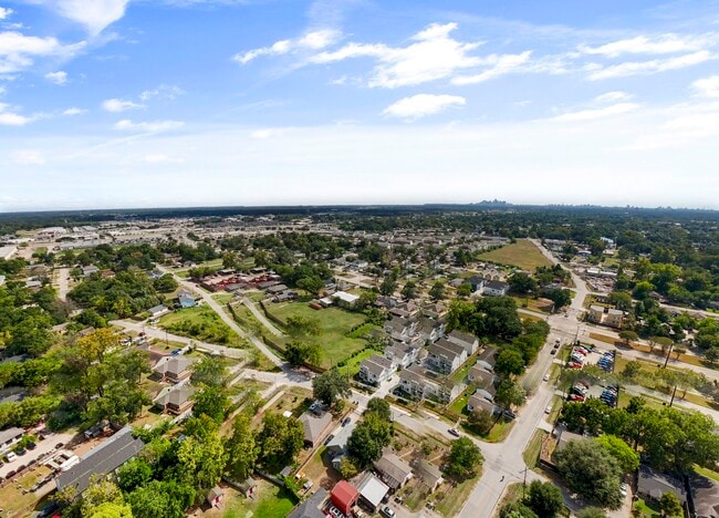 Building Photo - 861 Prosper St