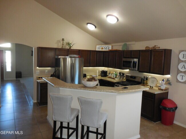 Building Photo - 12572 Paseo Lindo Dr