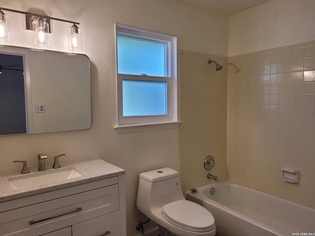 Building Photo - 11843 Burning Bnd St