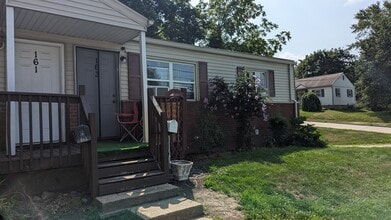 Building Photo - First St