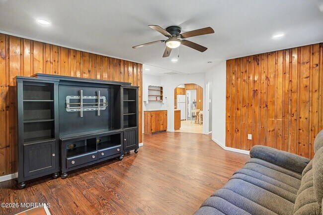Building Photo - 26 Frenchs Ln