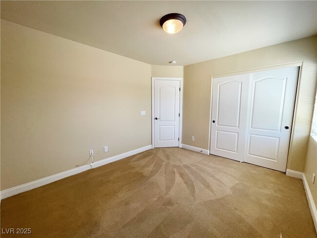 Building Photo - 9873 Belle Marie Ct