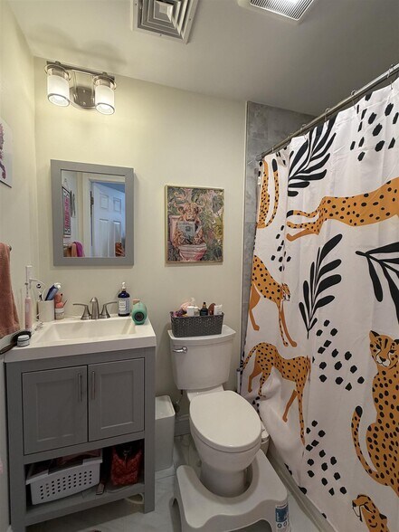 Building Photo - 78 Morrison Ave