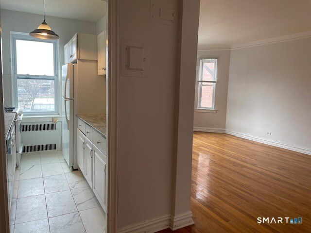 Building Photo - 70 Strawberry Hill Ave