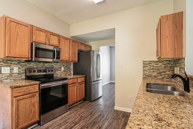 Building Photo - 1715 Harte Cir